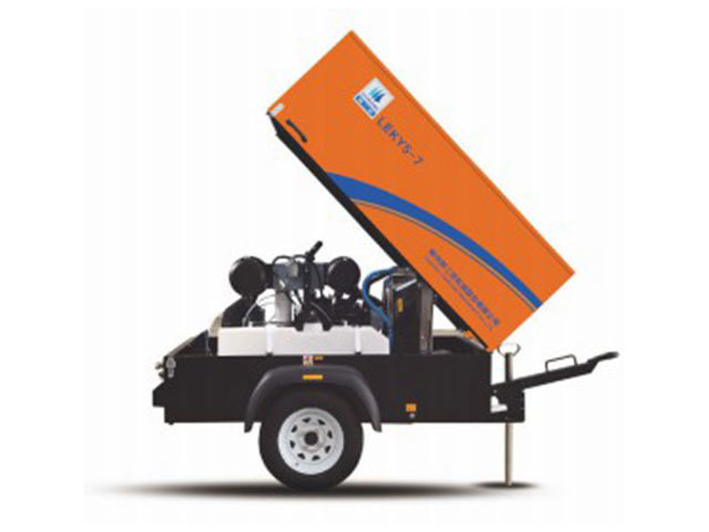 小(xiǎo)型移動(dòng)螺杆空(kong)壓機